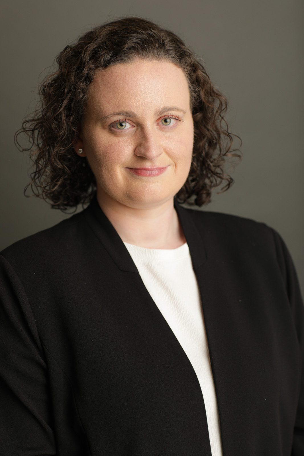 Alyssa Lyons Headshot